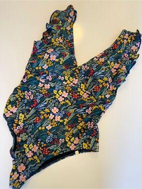 Summersalt ‘Ruffle Backflip’ One Piece Swimsuit x Anna Rifle Bond Size 12